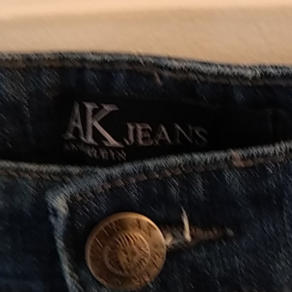 Anne Klein Capri Jeans - Picture 7 of 7